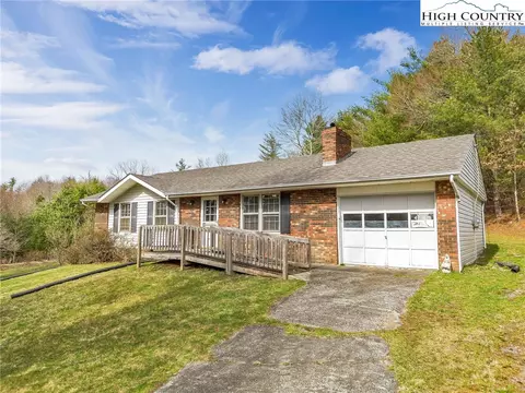 1283 Bare Rd # B, West Jefferson, NC 28694