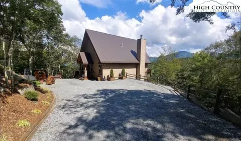 142 Deerwood Trl, Seven Devils, NC 28604 photo 7