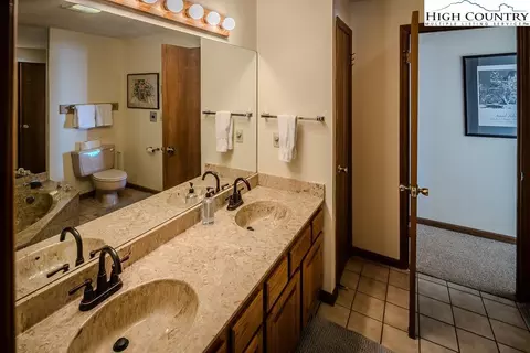 100 Beechtop Rd, Beech Mountain, NC 28604 photo 18