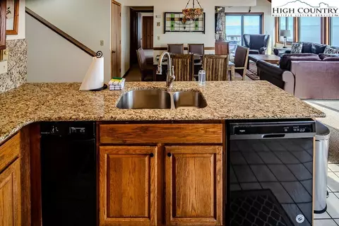 100 Beechtop Rd, Beech Mountain, NC 28604 photo 15