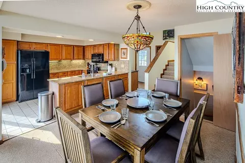 100 Beechtop Rd, Beech Mountain, NC 28604 photo 6