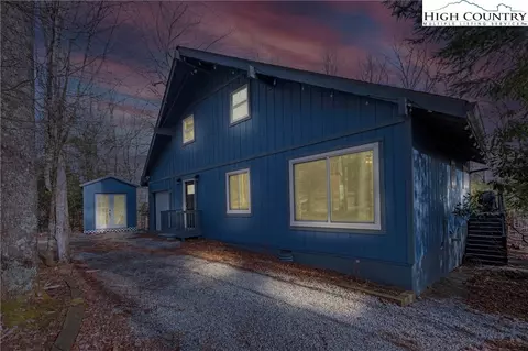 101 Pond Creek Rd, Beech Mountain, NC 28604