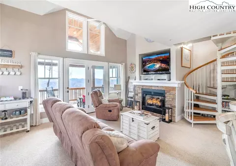 299 Indian Paintbrush Dr #R231, Banner Elk, NC 28604