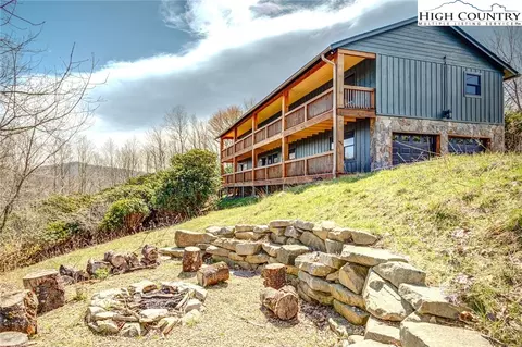 460 Meadow Ave, Banner Elk, NC 28604