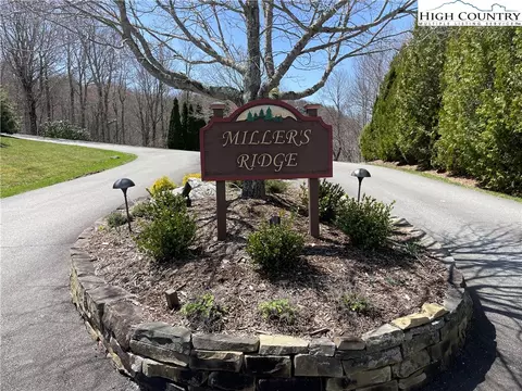 17 Kilkenny Dr # R, Boone, NC 28607