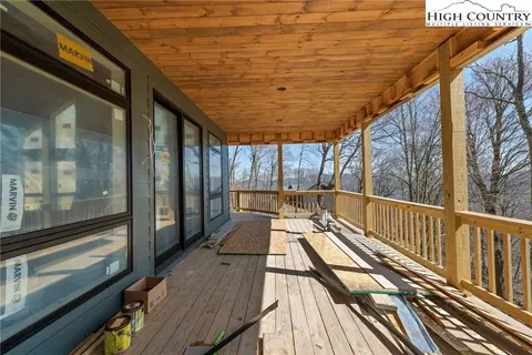 Exterior - 240 Silver Fox Trl, Beech Mountain, NC 28604 photo 3 of 6
