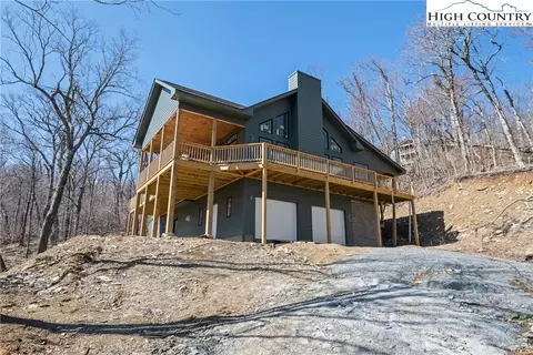 Exterior - 240 Silver Fox Trl, Beech Mountain, NC 28604 photo 5 of 6