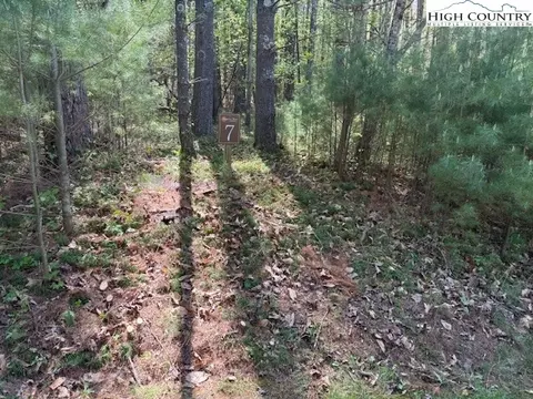 lot7 8 Sonterra Dr, Lansing, NC 28643