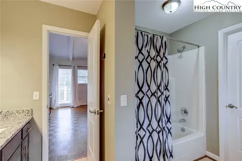 Bath - 994 Ridge Rd, Roaring Gap, NC 28668 photo 1 of 4