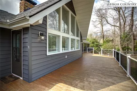 Exterior - 994 Ridge Rd, Roaring Gap, NC 28668 photo 5 of 7