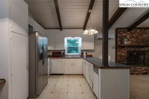 Kitchen - 377 Deer Run Rd, Roaring Gap, NC 28668 photo 3 of 3