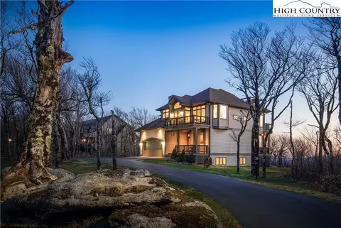 412 Oz Rd, Beech Mountain, NC 28604