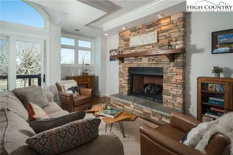 412 Oz Rd, Beech Mountain, NC 28604 photo 4