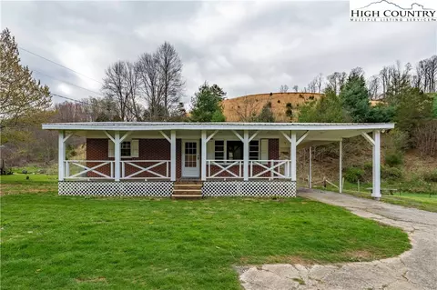 11080 421 S Hwy, Trade, TN 37691