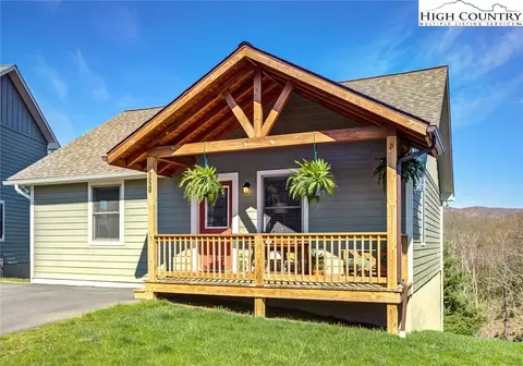 521 Townhomes Pl #N/A, Boone, NC 28607