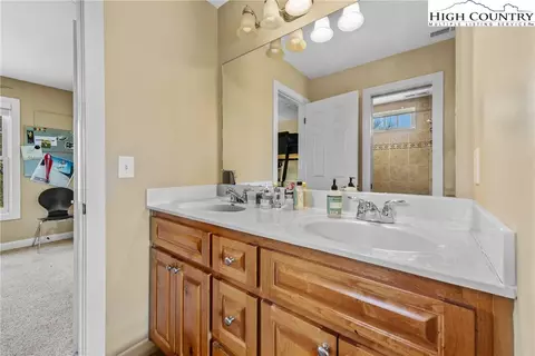 Bath - 162 Pinecrest Ct, Boone, NC 28607 photo 9 of 9