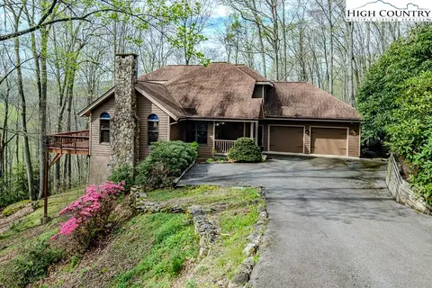 423 Old Keller Farm Rd, Boone, NC 28607