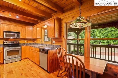 1620 Grandview Dr, Boone, NC 28607 photo 12