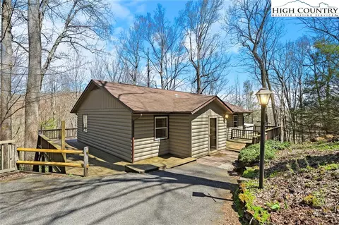 442 Timberlane Dr, Boone, NC 28607