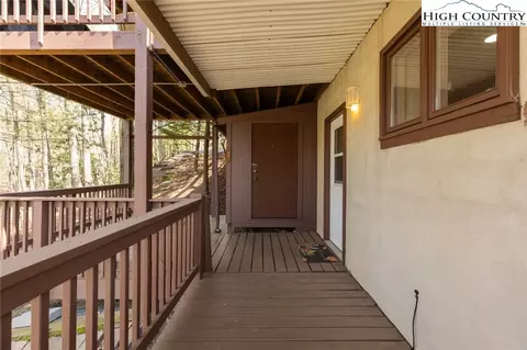 310 W Laurel Cir, Deep Gap, NC 28618 photo 29