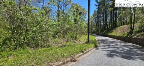 116 NW High Cir, Lenoir, NC 28645