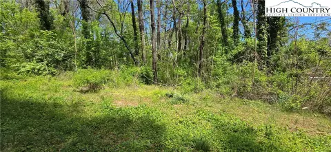 122 NW High Cir, Lenoir, NC 28645