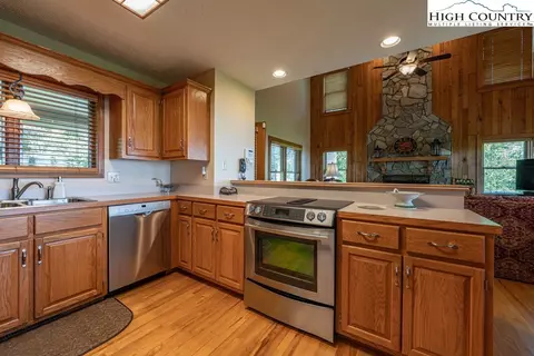 384 Grouse Run, Boone, NC 28607 photo 10