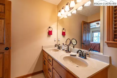 384 Grouse Run, Boone, NC 28607 photo 18
