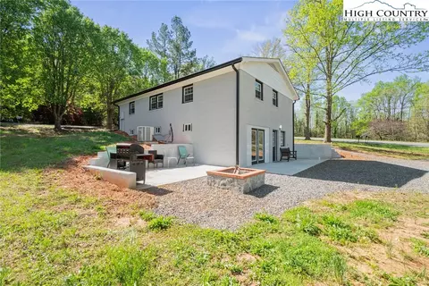 2096 Jay Clark Rd, Morganton, NC 28655