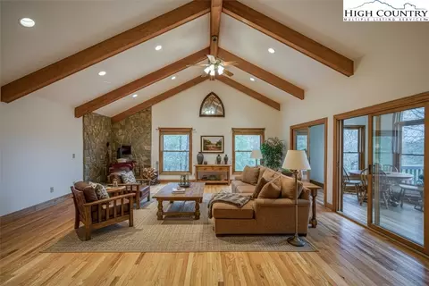 1521 Old Jonas Ridge Rd, Newland, NC 28657