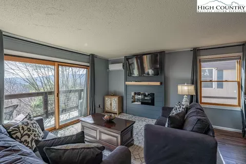 101 Upper Holiday Ln #H332, Beech Mountain, NC 28604