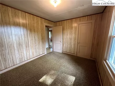 135 Hendren Ln, Hiddenite, NC 28636 photo 22