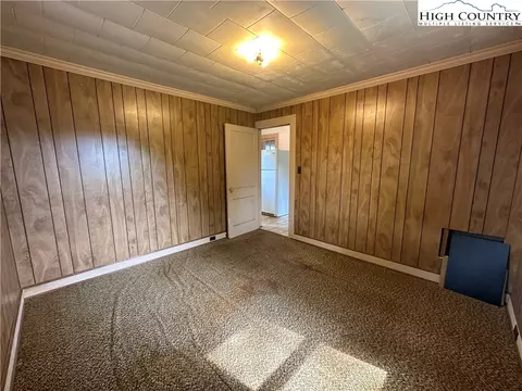 135 Hendren Ln, Hiddenite, NC 28636 photo 27