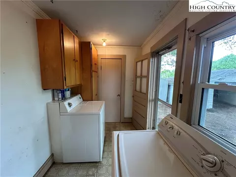 135 Hendren Ln, Hiddenite, NC 28636 photo 30