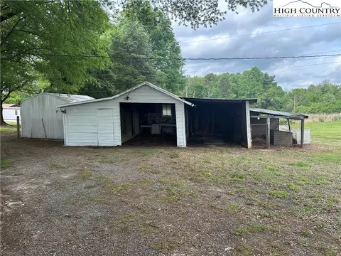 135 Hendren Ln, Hiddenite, NC 28636 photo 10