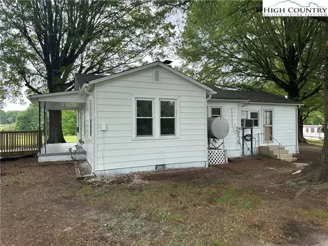 135 Hendren Ln, Hiddenite, NC 28636 photo 13