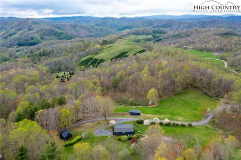 1771 Peak Rd, Creston, NC 28615