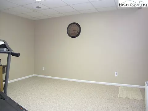 197 Greenview Dr, Jefferson, NC 28640 photo 22