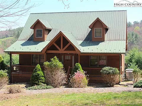 197 Greenview Dr, Jefferson, NC 28640
