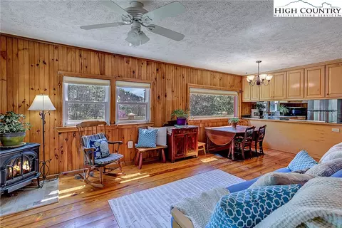 492 Willard Johnson Rd, Vilas, NC 28692 photo 9