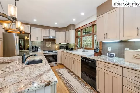 101 Spring Haven Dr, Fancy Gap, VA 24328 photo 16
