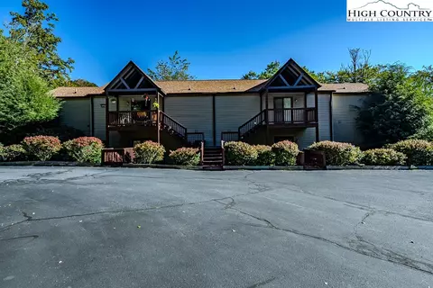 1664 Grouse Moor Dr #8, Sugar Mountain, NC 28604