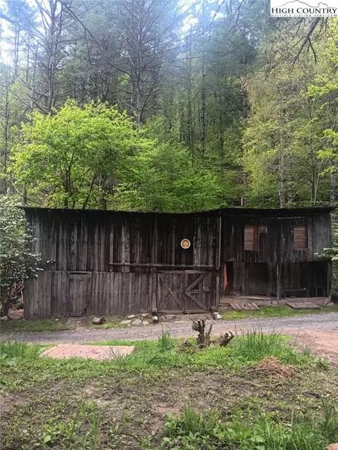 286 Howell Rd # -B, Lansing, NC 28643 photo 43