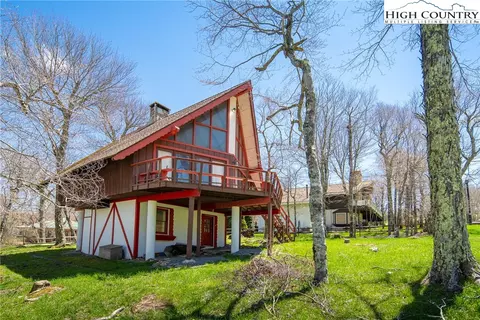 118 Skiway Cir, Beech Mountain, NC 28604