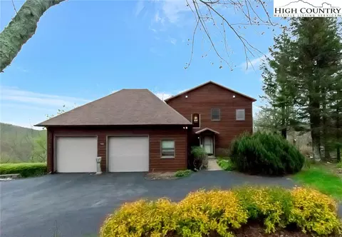 277 Four Diamond Dr, Seven Devils, NC 28604