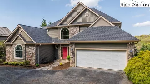 740 Turnberry Dr, Glade Valley, NC 28627