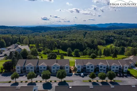 87 Club Villa Dr #202, Roaring Gap, NC 28668