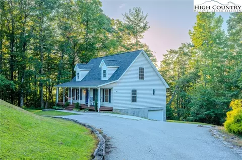 76 Overlook Pt, Spruce Pine, NC 28777 photo 4
