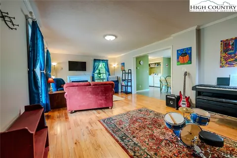 76 Overlook Pt, Spruce Pine, NC 28777 photo 15