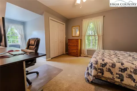 76 Overlook Pt, Spruce Pine, NC 28777 photo 27